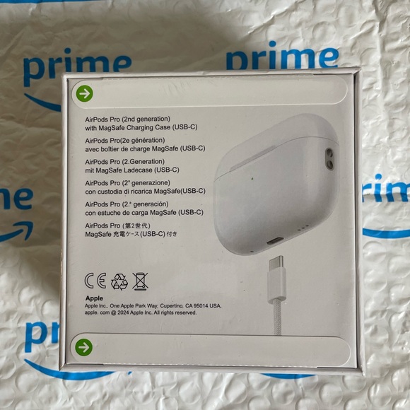 Apple AirPods Pro 2nd Gen with MagSafe case and Active Noise Cancellation - Picture 5 of 8